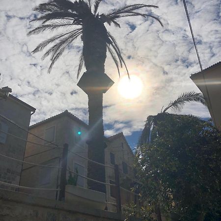 Villa Maslina Sutivan Esterno foto
